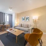 Xpce Urban 7 Malaga Skyline - Parking Free